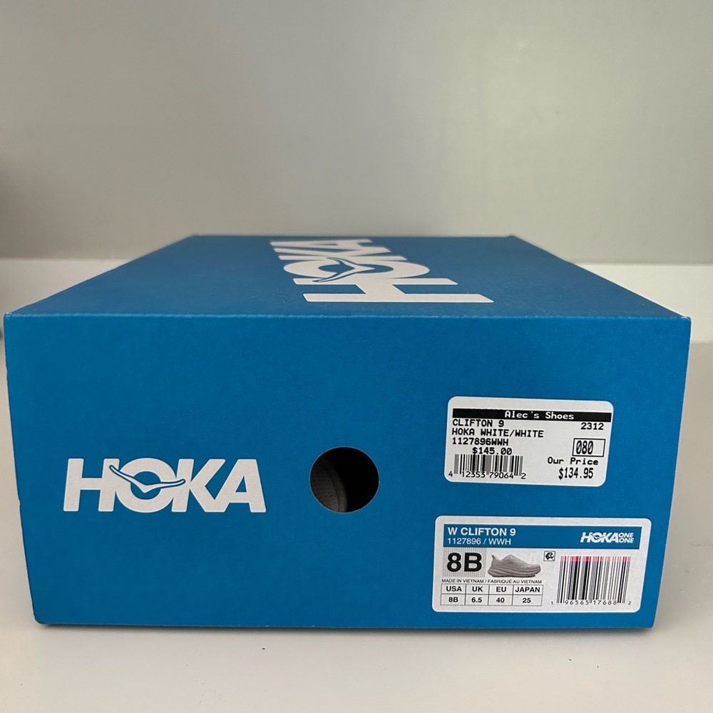 HOKA Clifton 9 Women’s Size 8